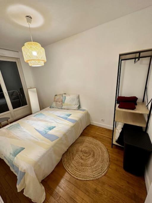 Amiens : Appartement Centre Ville Екстер'єр фото